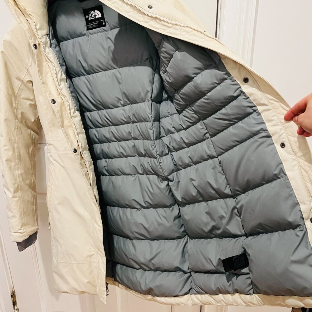 The North Face Artic Parka 550 Women’s Size Medium Down Jacket - Picture 10 of 16